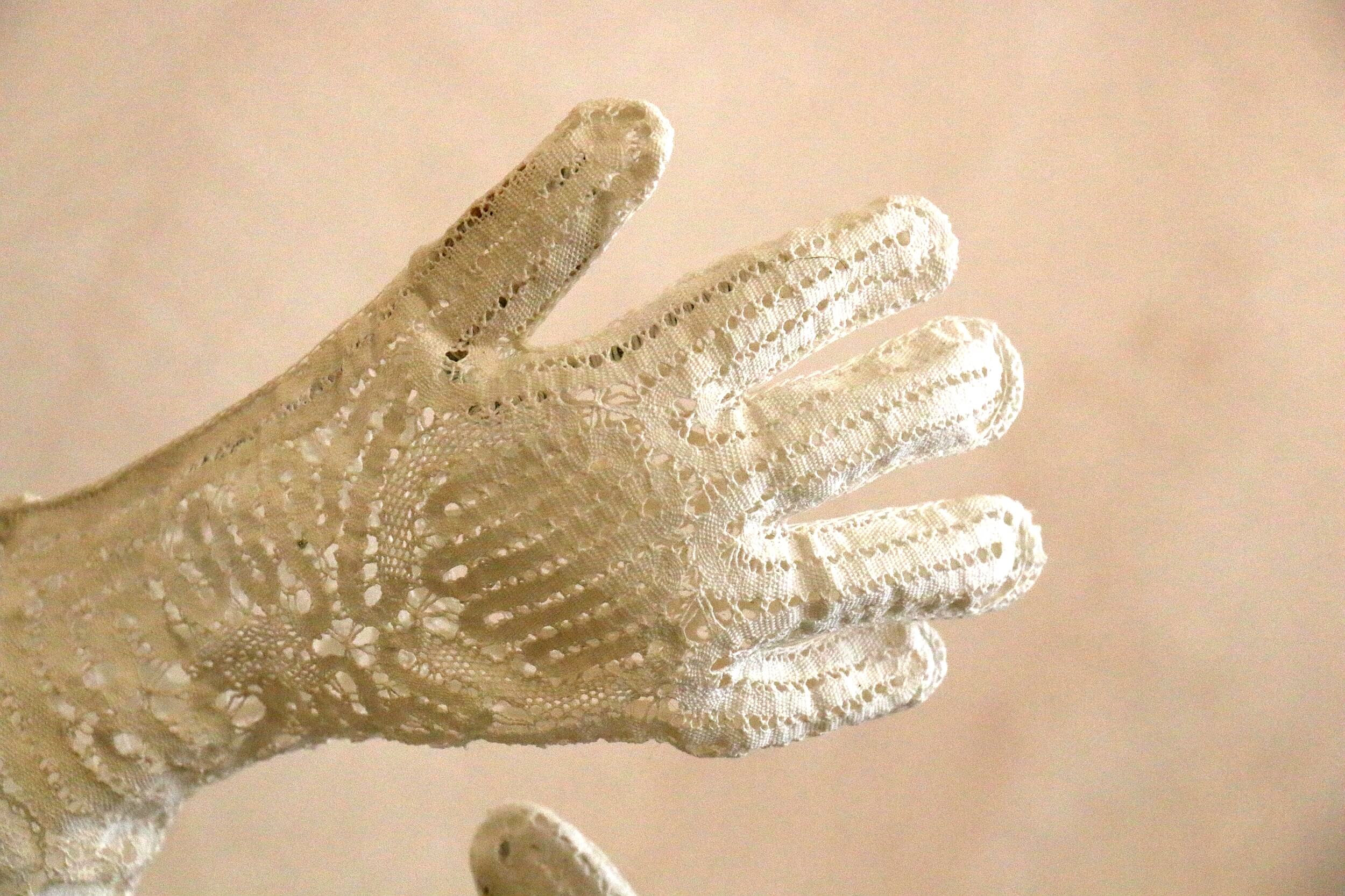 Čipkovaná rukavica Burano muzeum čipky